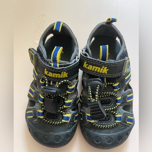 Kamik Sandals Blue & Yellow US Size 7 Kids, UK 6.5, and EU 24